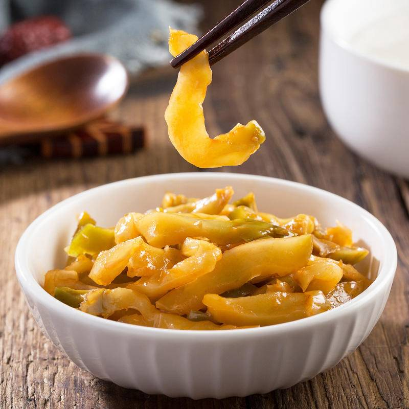 四川咸菜鲜榨菜丝常年供应，厂家直销，量大从优全国批发