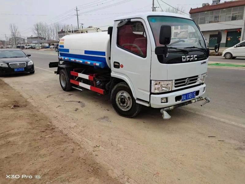 2019年5月蓝牌5立方洒水车，全柴115马力