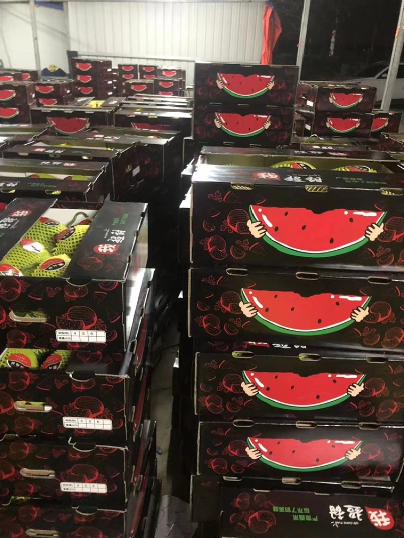 精品2k西瓜2斤打底9成熟万亩基地产地直销