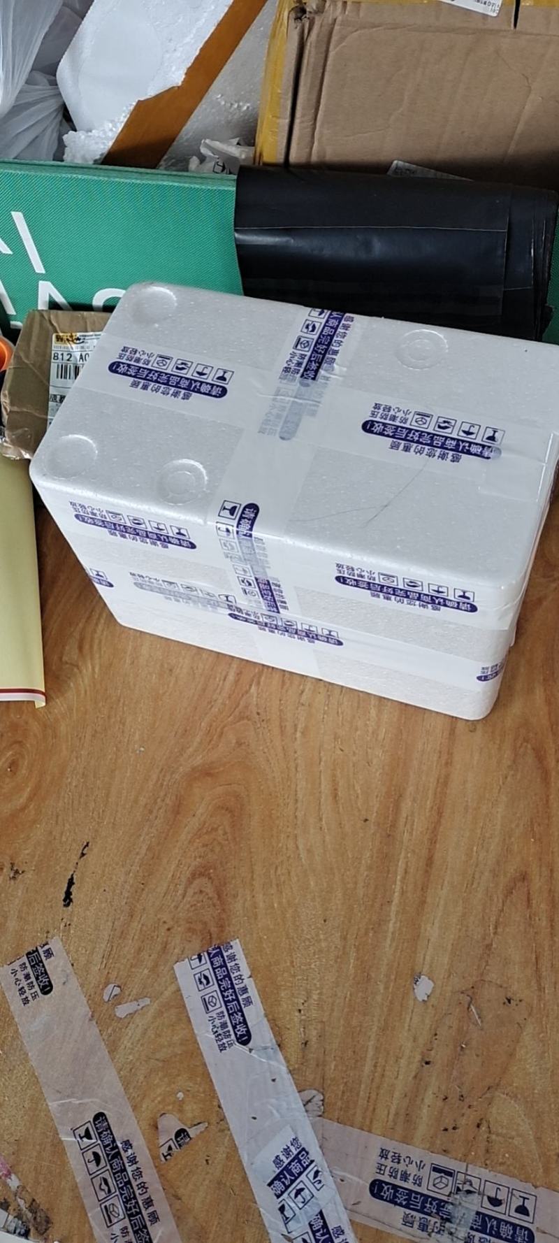 龙虾饲料，青蛙饲料，鱼饲料，云贵川渝地区外请不要咨询