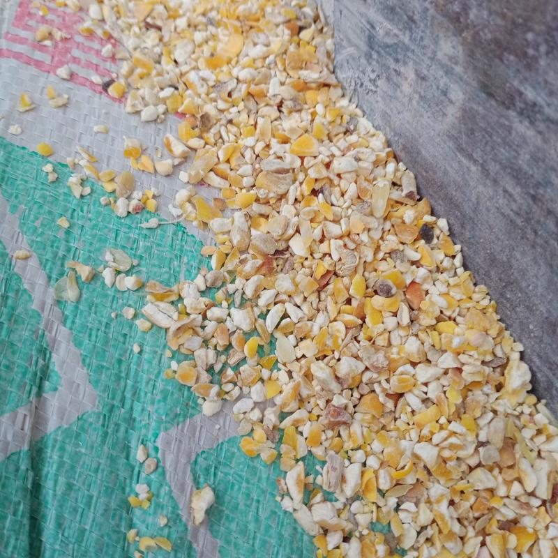 供应，碎玉米，玉米碎，边角料，饲料原材料，玉米漏