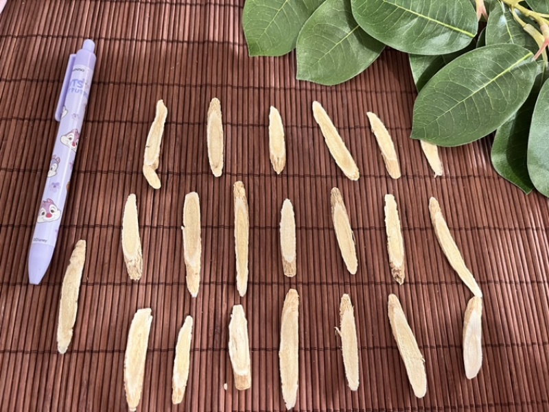 甘肃岷县黄芪柳叶片质量保证让你尝到纯正的黄芪