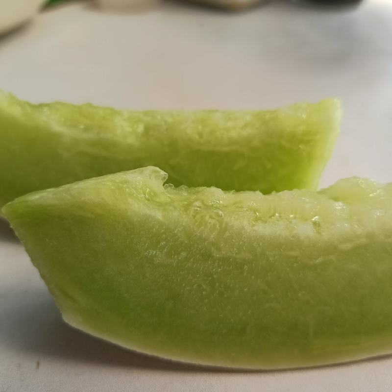 南汇（玉菇）玉茹甜瓜，精品果，物美价廉。可以预约现采。