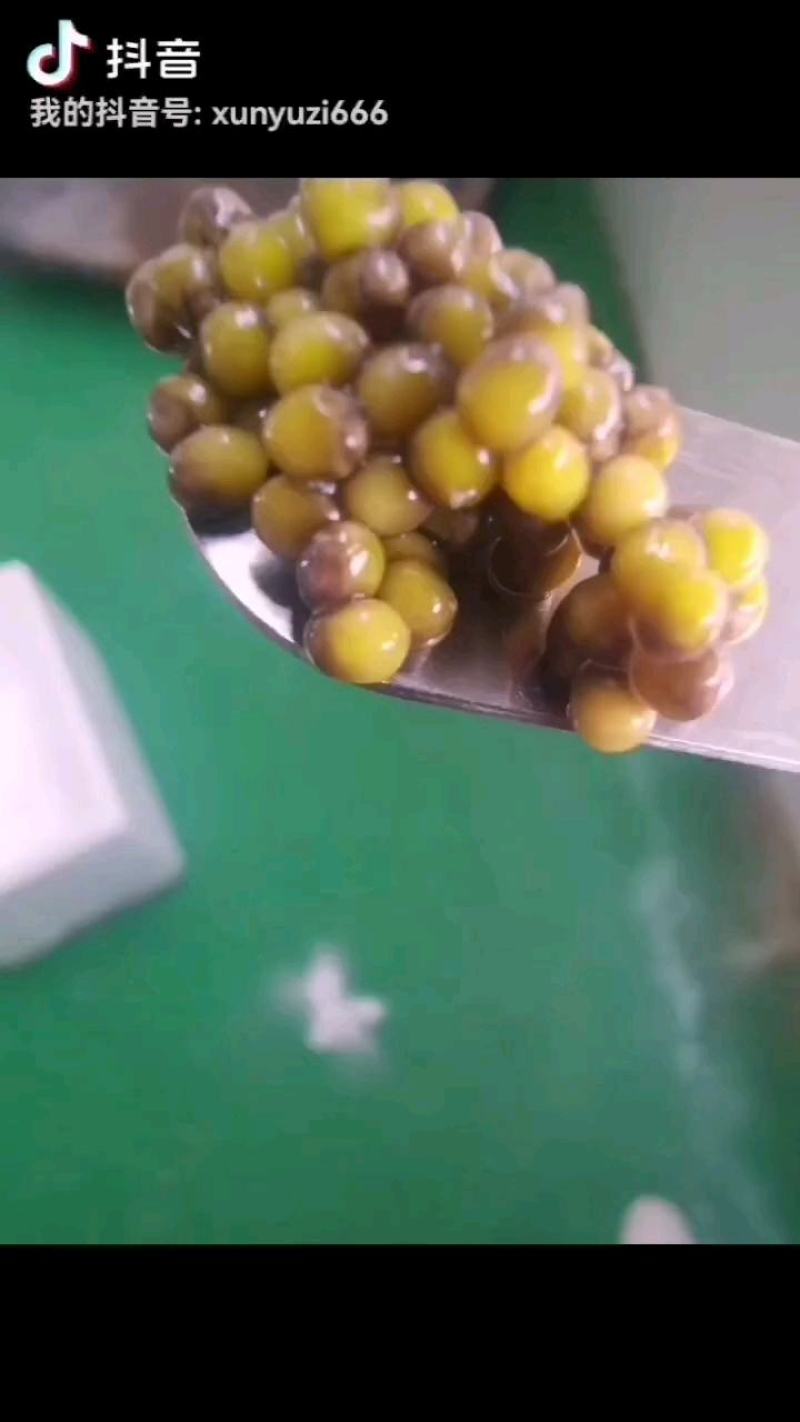 鲟鱼鱼子酱