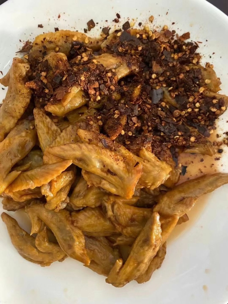 特色美食麻辣鸡翅鸡拐鸡爪凤爪冷吃鸡尖舌尖美味