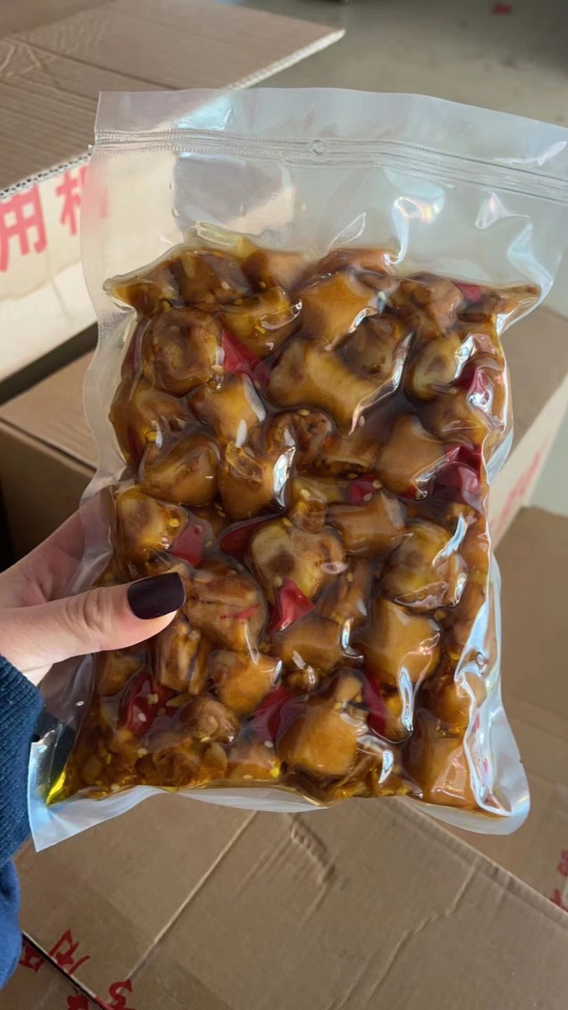 特色美食麻辣鸡翅鸡拐鸡爪凤爪冷吃鸡尖舌尖美味
