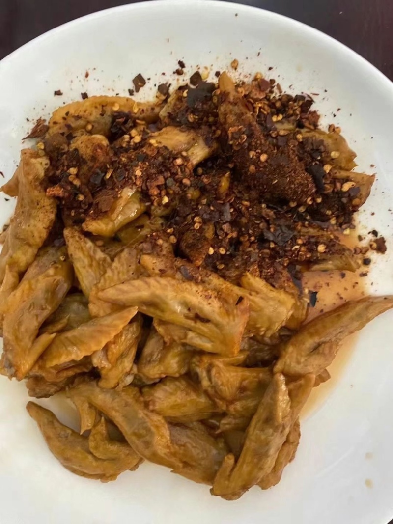 特色美食麻辣鸡翅鸡拐鸡爪凤爪冷吃鸡尖舌尖美味