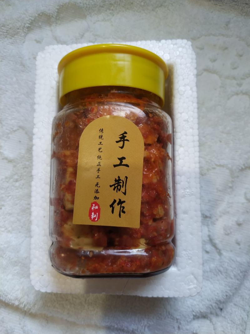 湖南衡阳土特产豆腐乳臭豆腐麻辣鲜香软糯可口咸淡适中！