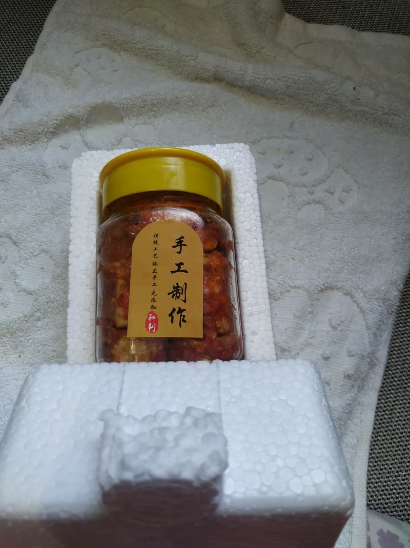 湖南衡阳土特产豆腐乳臭豆腐麻辣鲜香软糯可口咸淡适中！