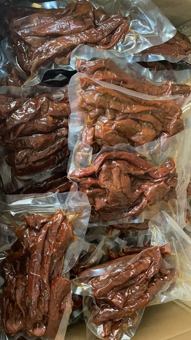 手撕肉酱香肉麻辣里脊条五香手撕大块肉牛肉味手撕肉