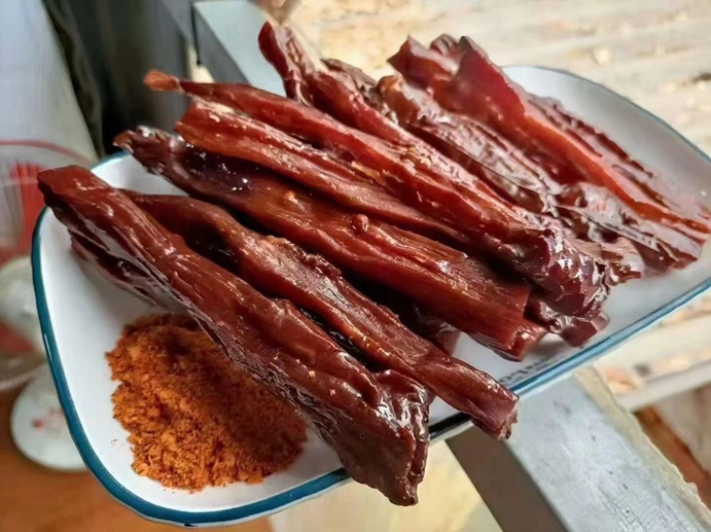 手撕肉酱香肉麻辣里脊条五香手撕大块肉牛肉味手撕肉