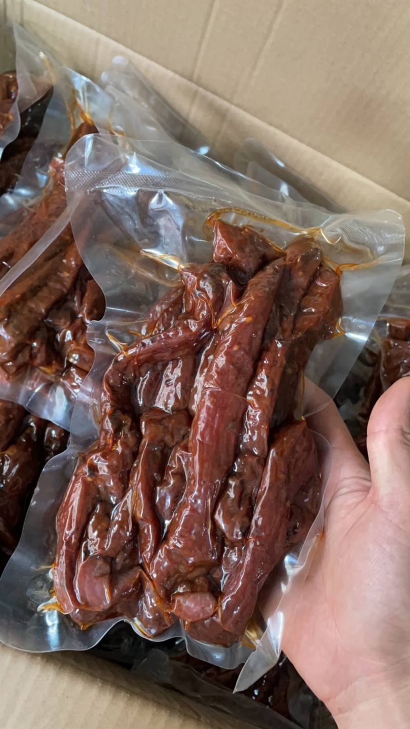 手撕肉酱香肉麻辣里脊条五香手撕大块肉牛肉味手撕肉