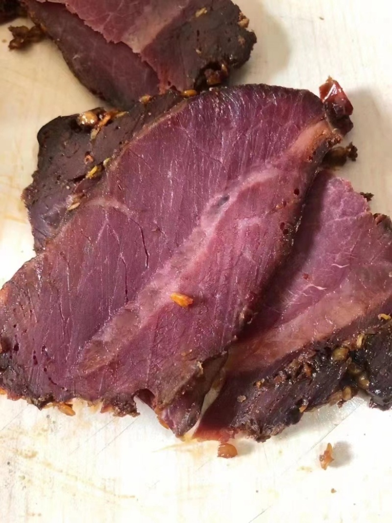 酱香肉麻辣味五香味真空酱肉卤香腱子肉真空酱香肉批发