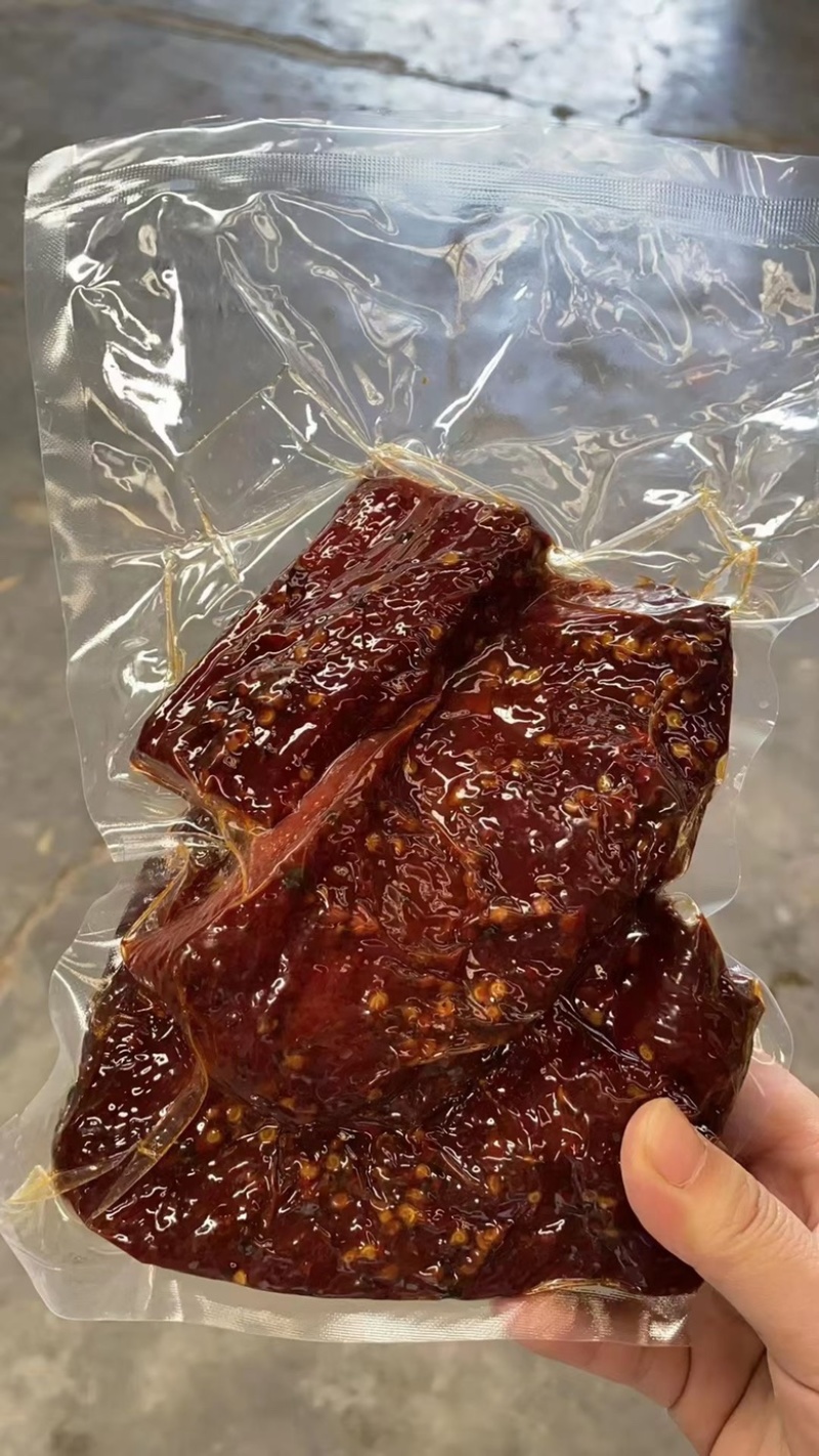 酱香肉麻辣味五香味真空酱肉卤香腱子肉真空酱香肉批发