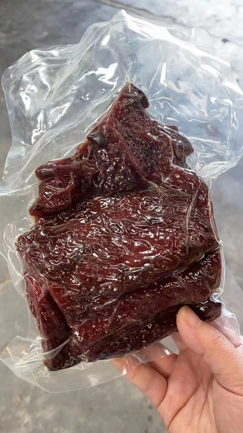 酱香肉麻辣味五香味真空酱肉卤香腱子肉真空酱香肉批发