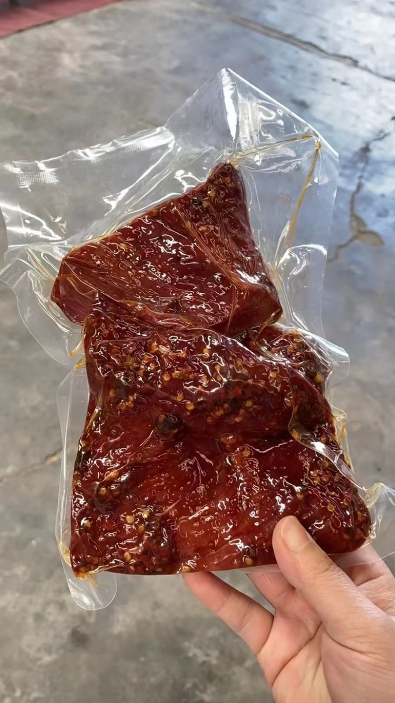 酱香肉麻辣味五香味真空酱肉卤香腱子肉真空酱香肉批发