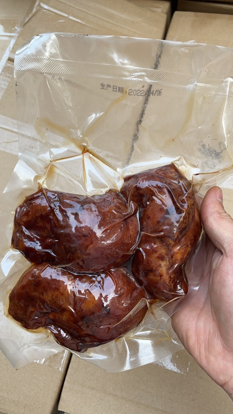 卤香腱子肉鼠腱肉酱香肉麻辣五香卤肉大块肉批发