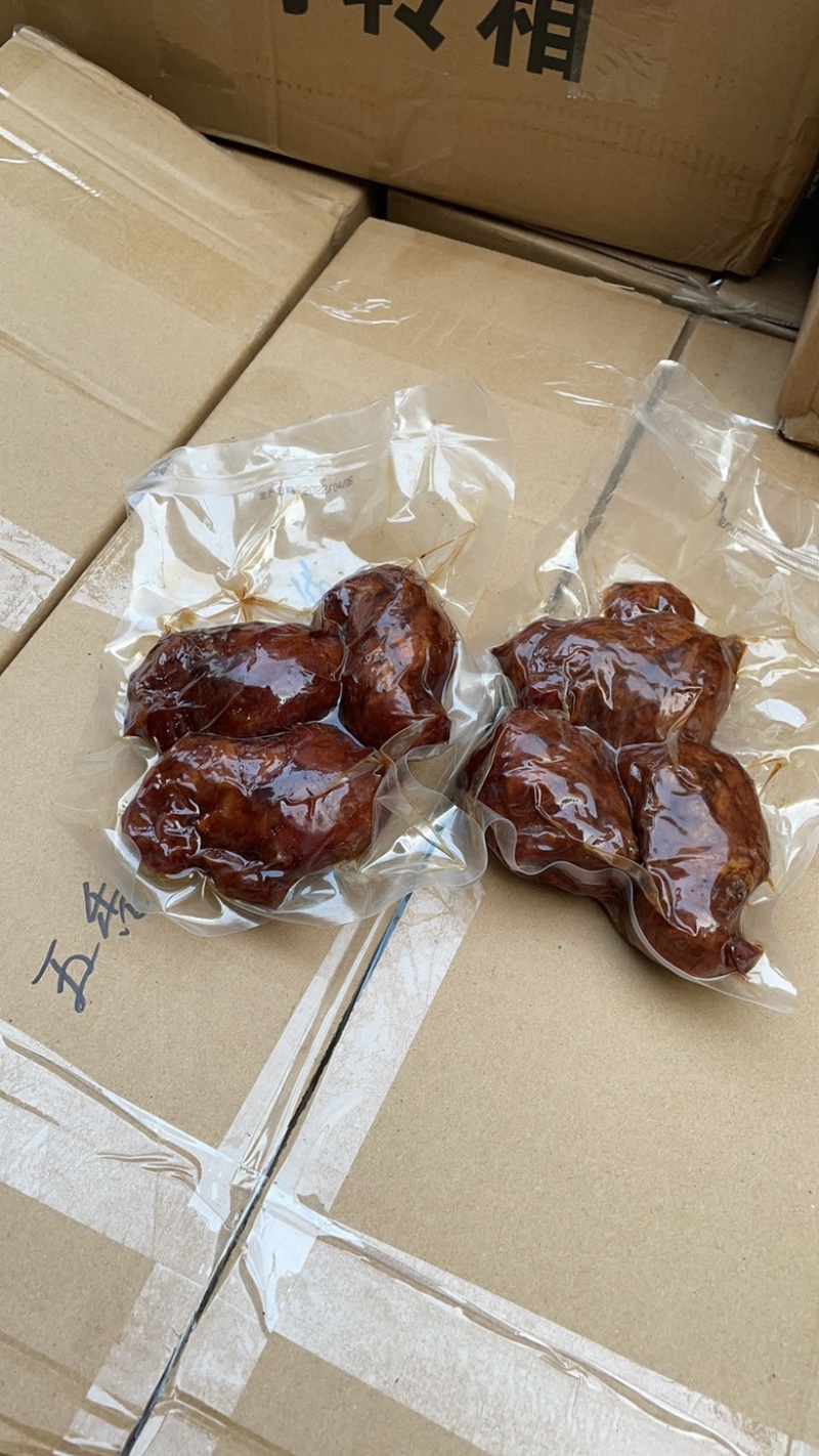 卤香腱子肉鼠腱肉酱香肉麻辣五香卤肉大块肉批发
