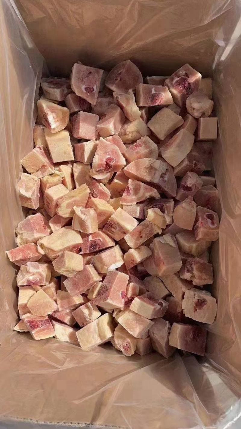 黄焖鸡块，厂家直发，资质齐全，价格合适。