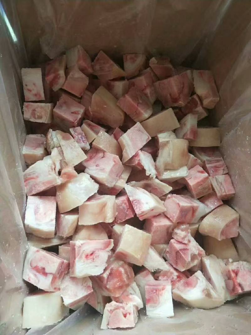 黄焖鸡块，厂家直发，资质齐全，价格合适。