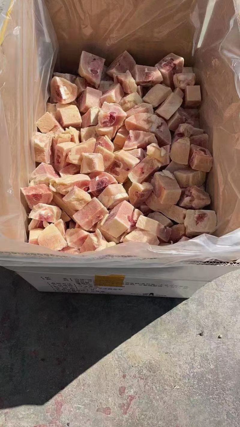 黄焖鸡块，厂家直发，资质齐全，价格合适。