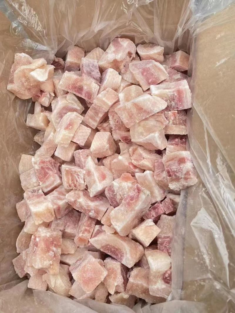 黄焖鸡块，厂家直发，资质齐全，价格合适。