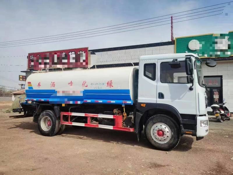 出售15方洒水车