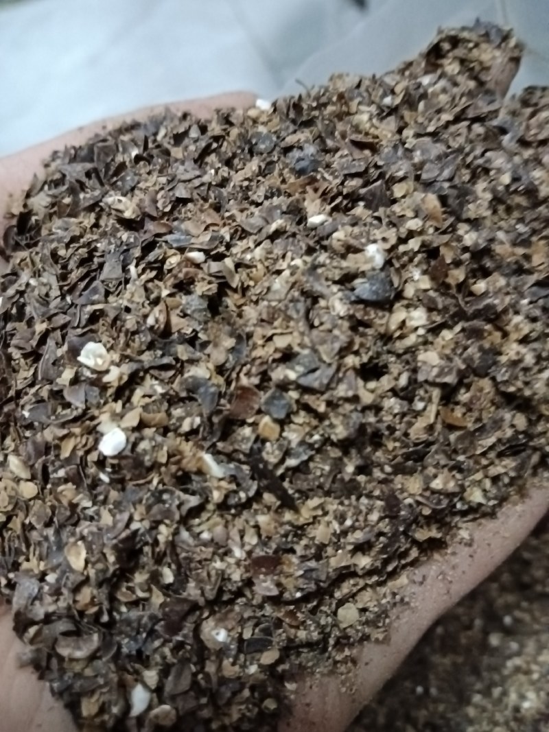 含碎粮荞麦皮，无沙土，无霉变，动物爱吃