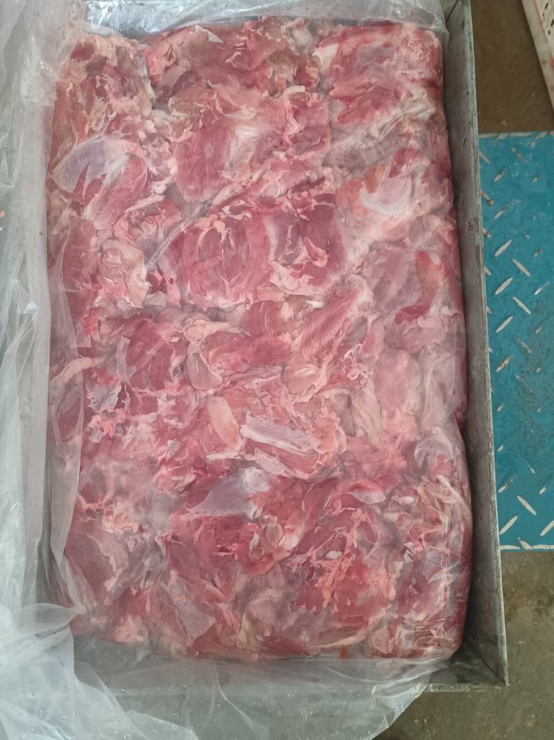 羊板肉纯干不调理。全国发货常年大量供应，羔羊腿肉