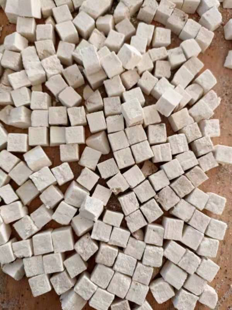大量有货茯苓、茯苓、茯苓、这是干货，精选町