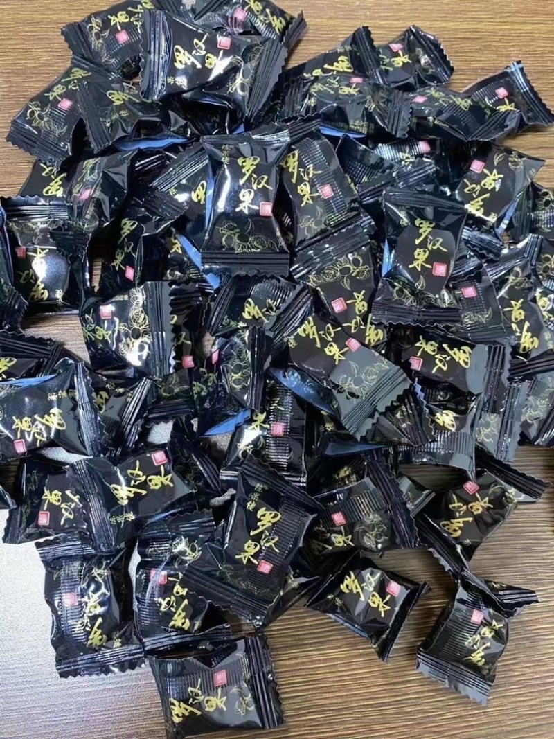 陈国佬罗汉果糖清凉糖薄荷糖梨膏糖工厂直销批发