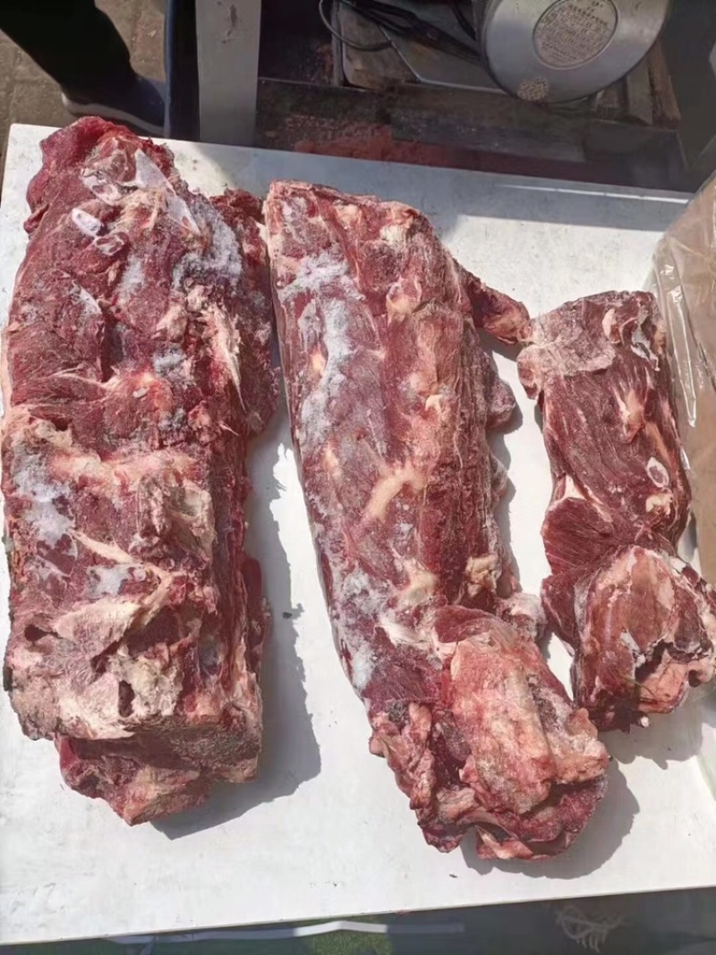 满肉牛脖骨，满肉，质量好，适合卤肉店，团购家用等等！！！