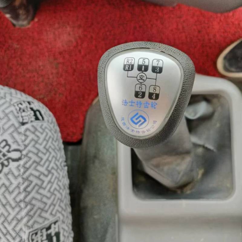 东风天锦12方洒水车