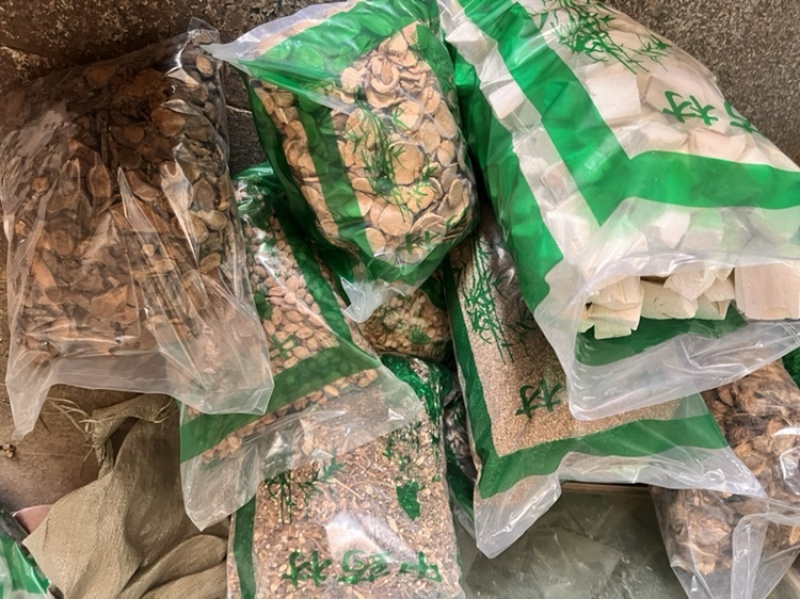 白芍统货白芍无硫实物拍摄质量保证批发各种中药材