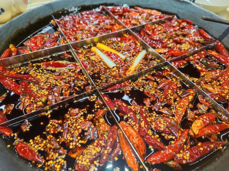 重庆火锅袋装鱼籽红油，楠火锅，刘一手合作厂家