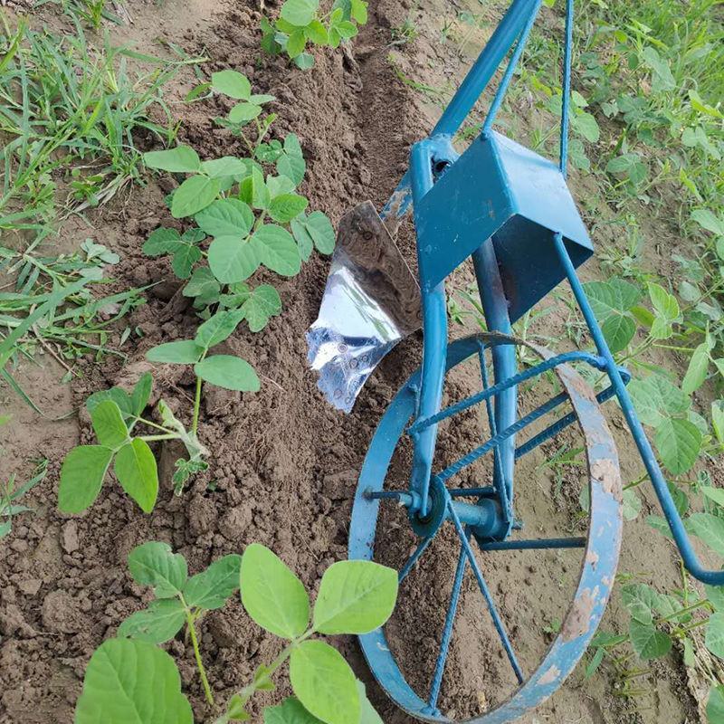 小型多功能开荒神器翻土开沟除草农用工具耕地机人力手拉犁地