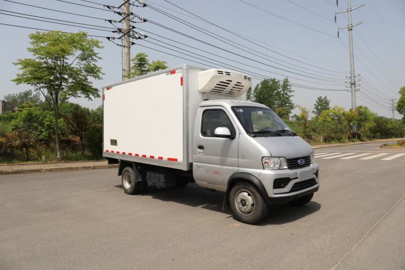 3.2米小型冷藏车