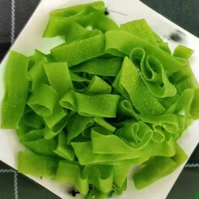 五彩果蔬凉皮，美味，健康，欢迎客商进店选购