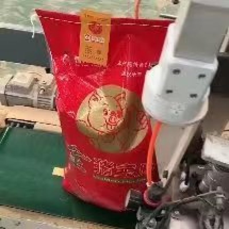 金猪保贝，改善肠道，增肥快，含高蛋白原料，降低成本。