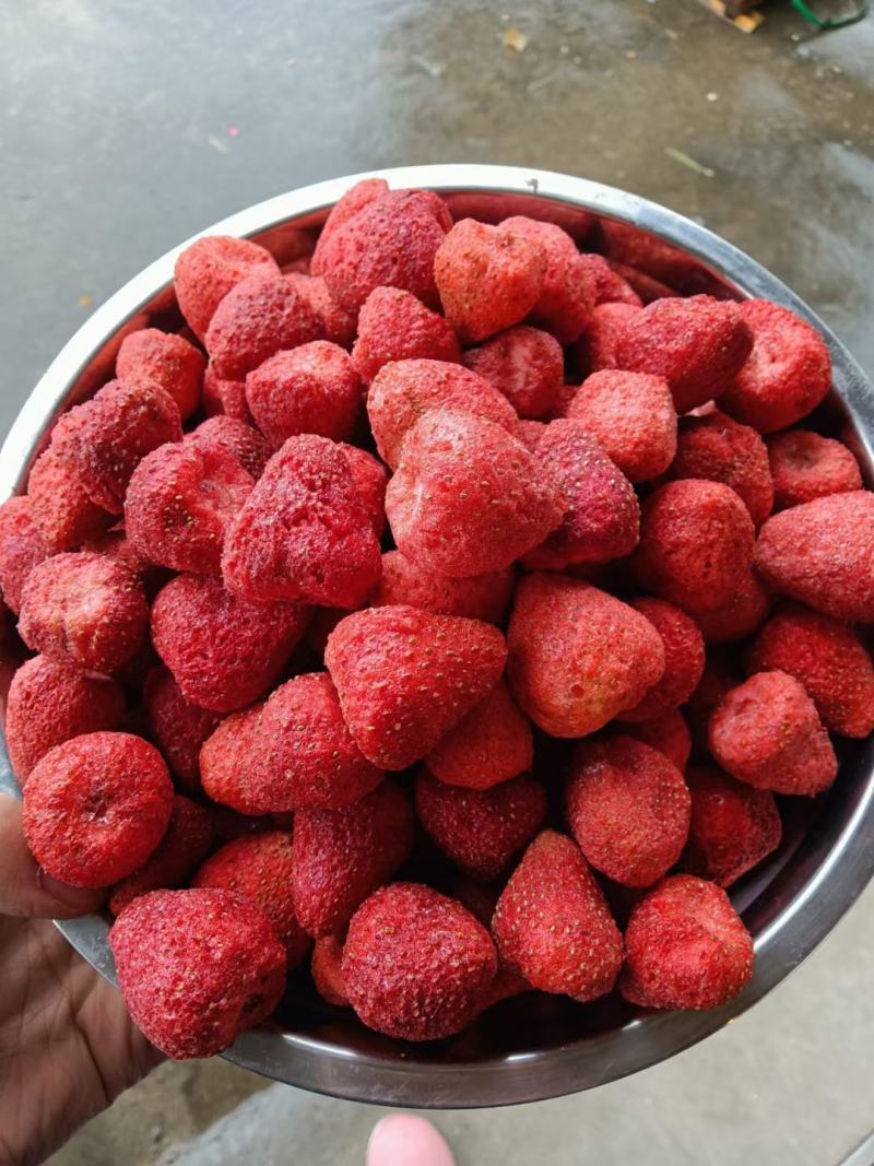 冻干草莓干整颗草莓脆500g果脯草莓干果雪花酥烘焙原材料