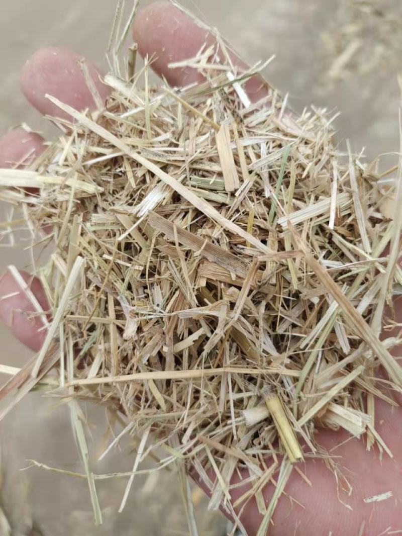 稻草柔丝大方捆稻草草场直发质量稳定可靠