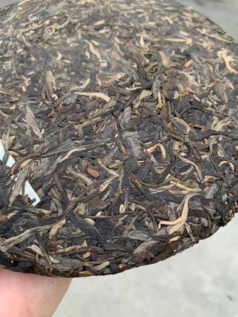 2015年勐海天茗茶厂老班章，味正，质厚，醇滑