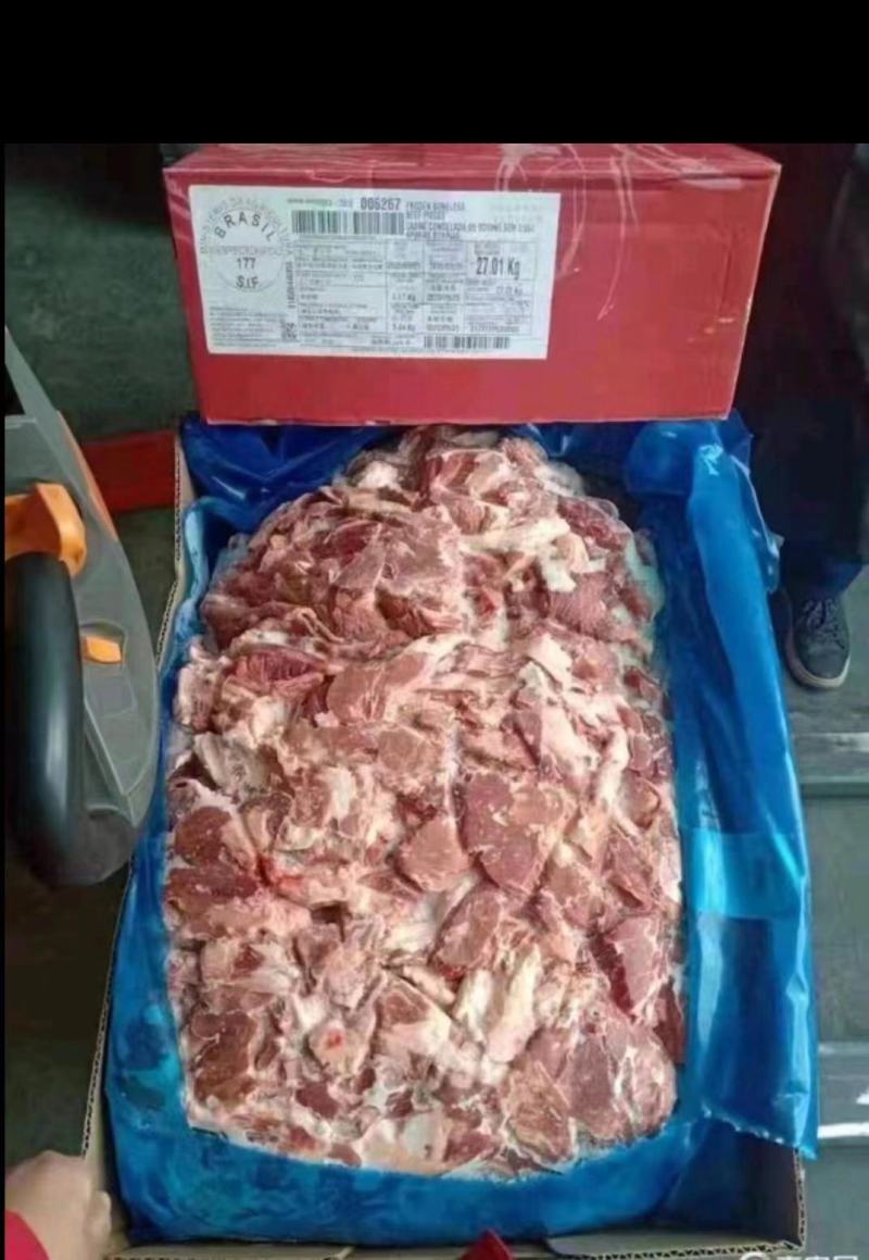 牛碎肉大块碎牛肉，适合做肉酱，打肉馅，做红烧，烧烤！！