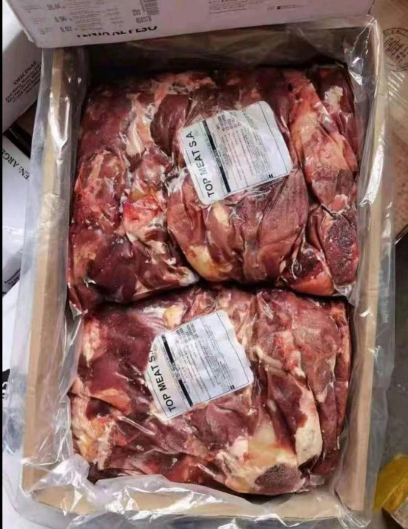 牛碎肉大块碎牛肉，适合做肉酱，打肉馅，做红烧，烧烤！！