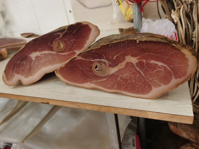 农村自家腌制土猪肉