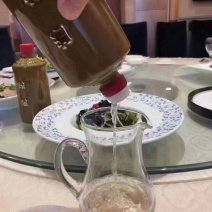 陈粮，陈粮老酒，1*6光瓶酒，是一款老酒，酒色微黄，