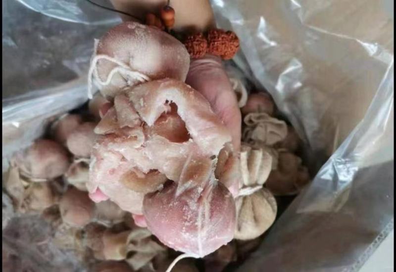 羊肚包肉，肚包牛羊肉，肚包脑，蒸煮卤炖，沾汁等！特色爆品