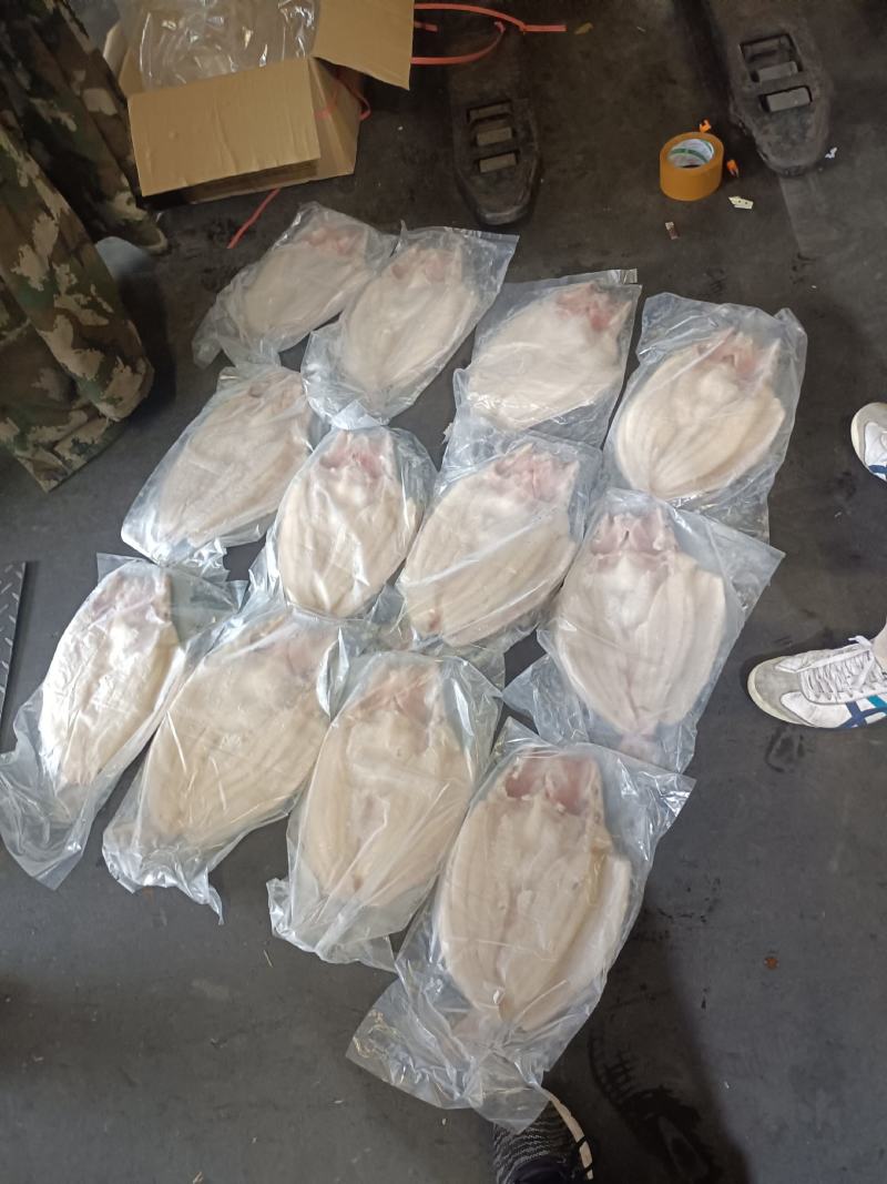 腌制开背巴沙鱼