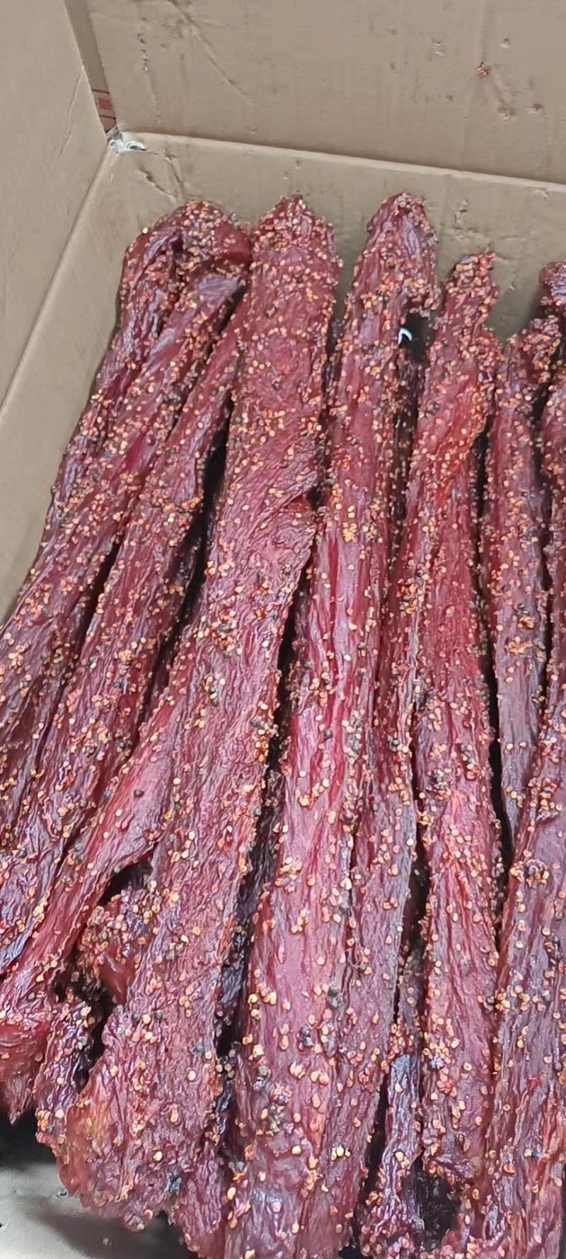 里脊大块，里脊肉，里脊棒，麻辣五香两个口味，厂家直销