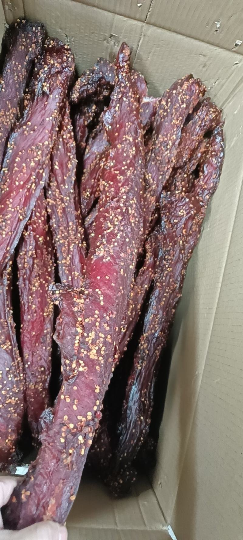 里脊大块，里脊肉，里脊棒，麻辣五香两个口味，厂家直销